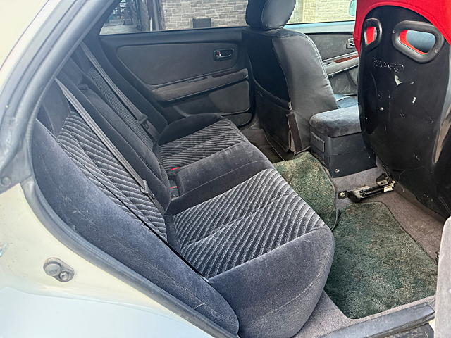 Seats of KAZAMA AUTO WIDEBODY GX100 TOYOTA CHASER.