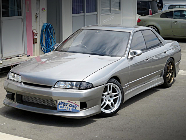 Front exterior of HCR32 SKYLINE 4-DOOR GTS-t TYPE-M.