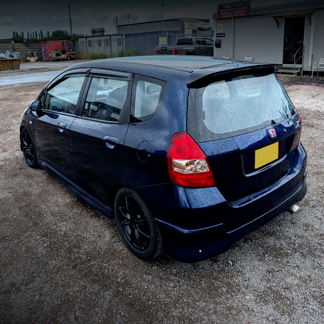 Rear exterior of 1st Gen HONDA JAZZ.