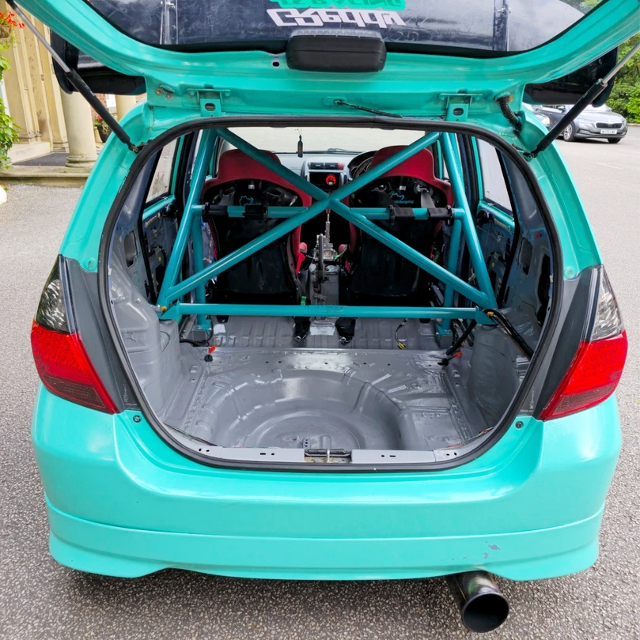 Roll cage and Two seats of 1st Gen HONDA JAZZ.