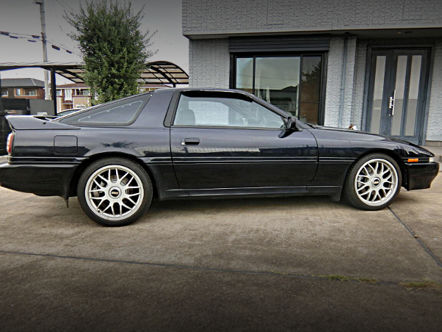 Right side exterior of JZA70 SUPRA 2.5GT TWIN TURBO R.