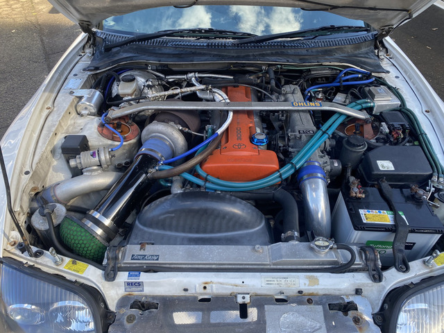 2JZ-GTE With AFTERMARKET SINGLE TURBO.