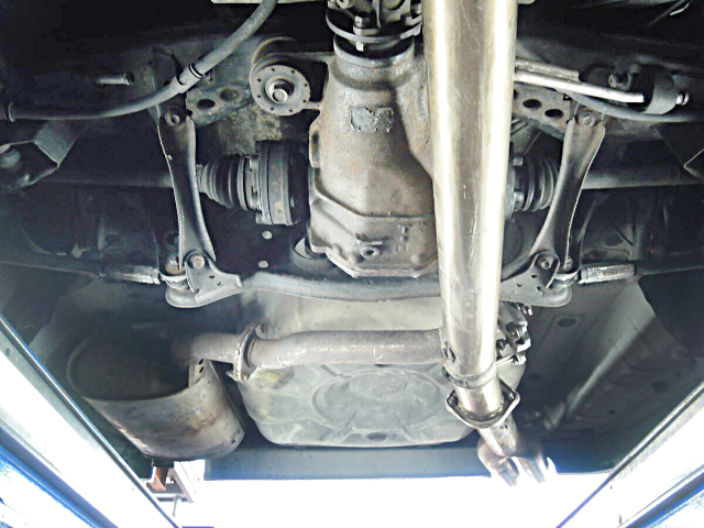 Exhaust pipe.