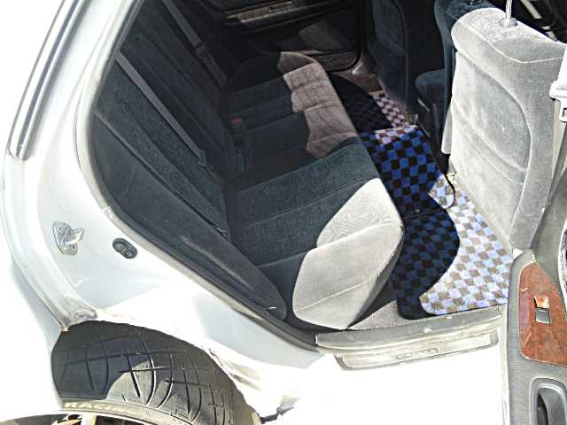 Backseat of Ito Auto V1 WIDEBODY JZX100 CRESTA.
