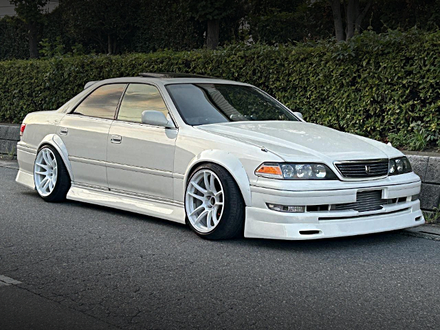 Front exterior of JZX100 MARK 2 TOURER-V.