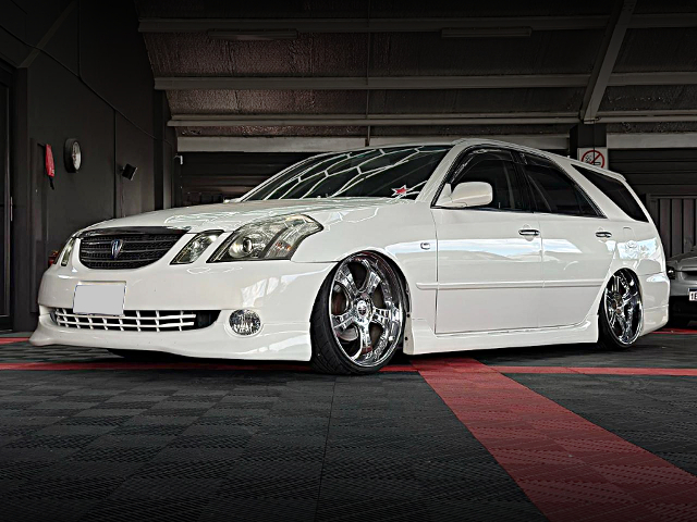 Front exterior of BAGGED JZX110W MARK 2 BLIT 2.5iR-V.