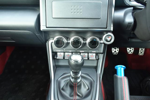 Shift knob of KUHL RACING WIDEBODY ZN8 TOYOTA GR86 RC.
