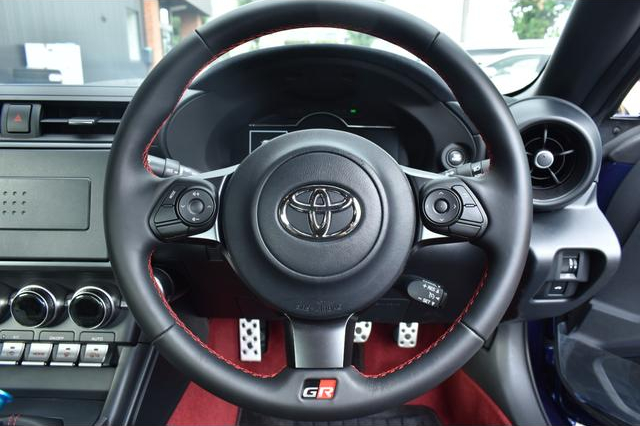 Steering and Speed cluster of KUHL RACING WIDEBODY ZN8 TOYOTA GR86 RC.