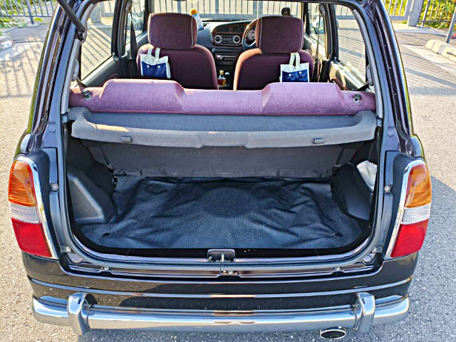 Luggage space of 1st Gen MIRA GINO.
