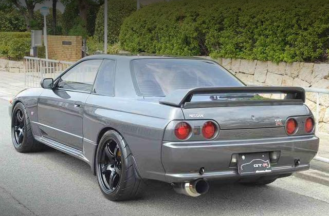 Rear exterior of BNR32 SKYLINE GT-R.