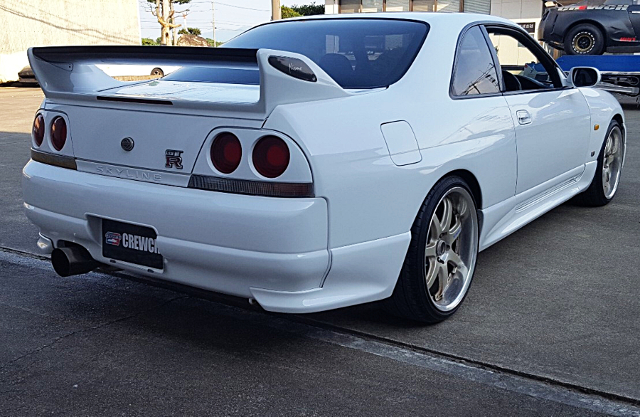 Rear exterior of R33 SKYLINE GT-R V-SPEC.