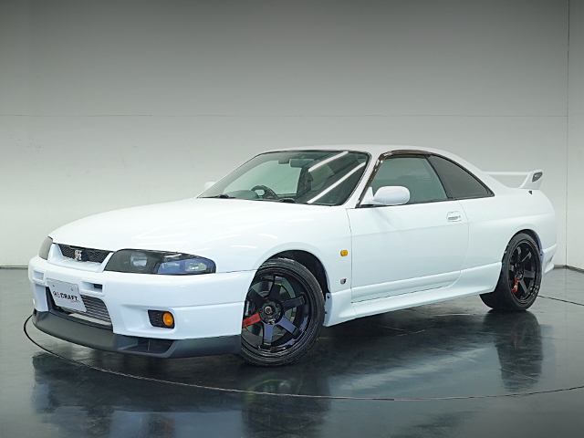 Front exterior of Nur RB26DETT installed R33 SKYLINE GT-R.