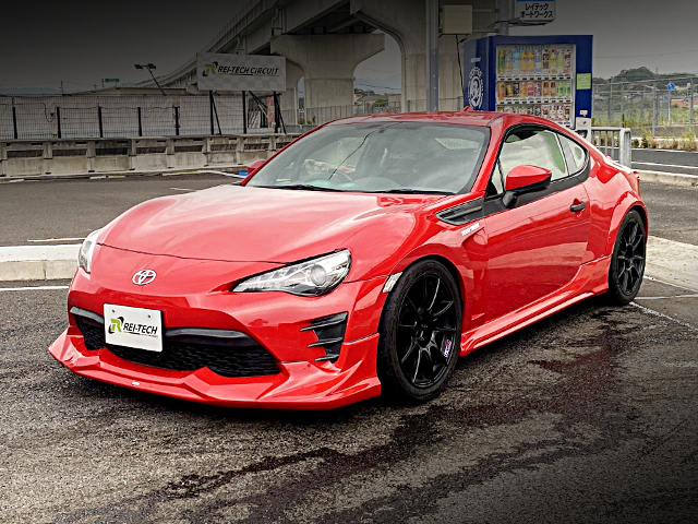 Front exterior of ZN6 TOYOTA 86 RACING.