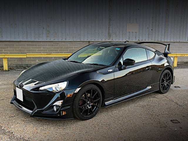 Front exterior of ZN6 TOYOTA 86.