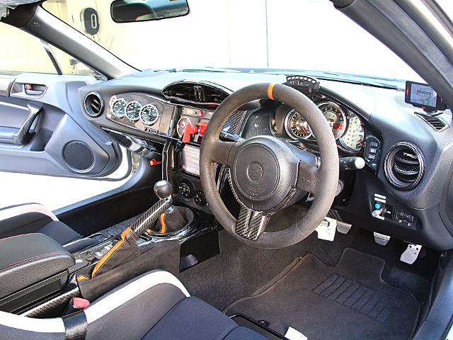 Interior Dashboard of ZN6 14R-60.