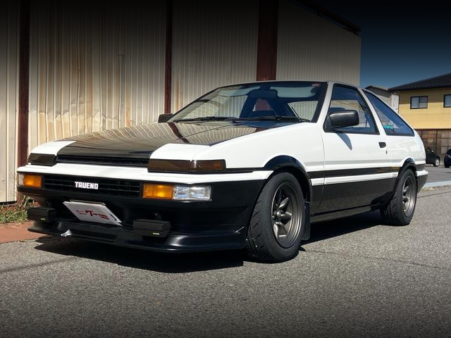 Front exterior of AE86 SPRINTER TRUENO GT-APEX.