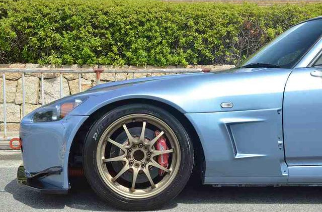 Front 6-POT Caliper.
