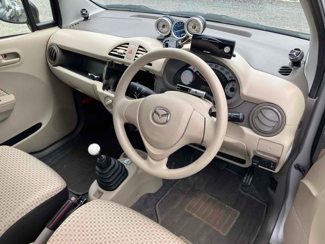 Interior of 6th Gen MAZDA CAROL GS.
