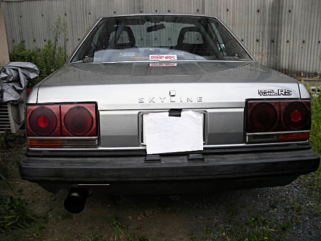 Rear exterior of DR30 SKYLINE 2-DOOR.