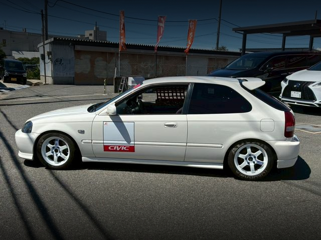 Left side exterior of EK9 CIVIC TYPE-R.