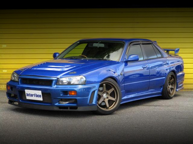 Front exterior of GT-R STYLE WIDEBODY ER34 SKYLINE 4-DOOR 25GT-X.