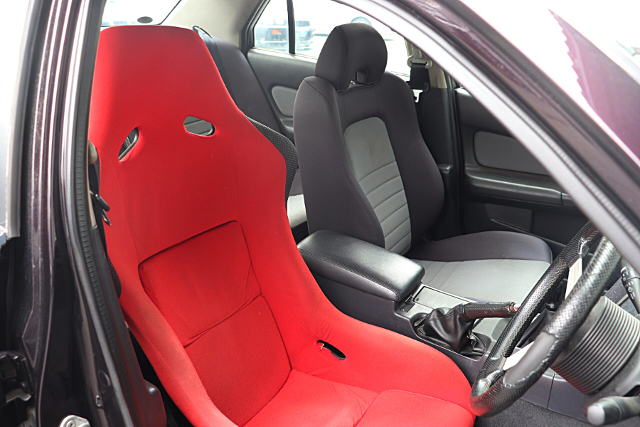 Interior seats of ER34 SKYLINE 4-DOOR 25GT-V.