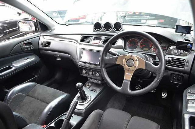 Interior of CT9A LANCER EVOLUTION 9 GSR.