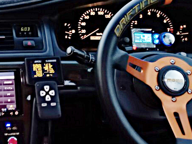 APEXi FC-COMMANDER of JZX100 CHASER TOURER-V.