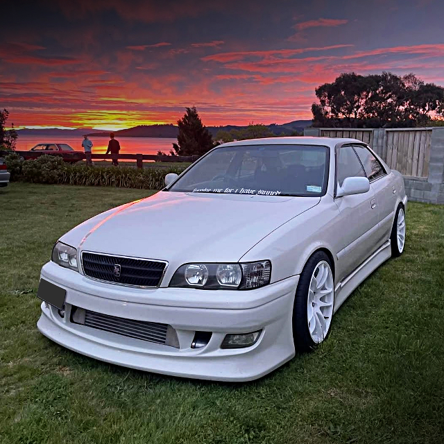 Headlight of JZX100 CHASER TOURER-S.