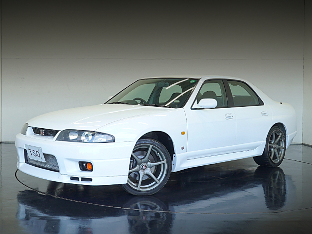 Front exterior of R33 SKYLINE 4-DOOR GT-R AUTECH VERSION 40th ANNIVERSARY.