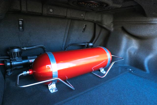 Air Suspension System at Trunk space.