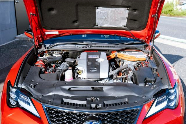 2AR-FSE 2.5L engine.