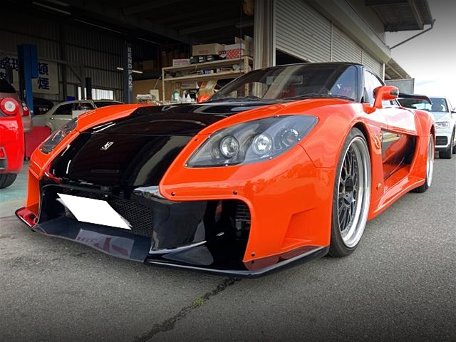 Front exterior of VeilSide RX-7 FORTUNE MODEL.