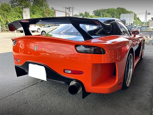 Rear exterior of VeilSide RX-7 FORTUNE MODEL.