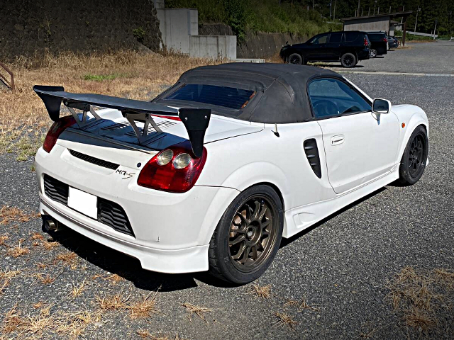 Rear exterior of ZZW30 TOYOTA MR-S.