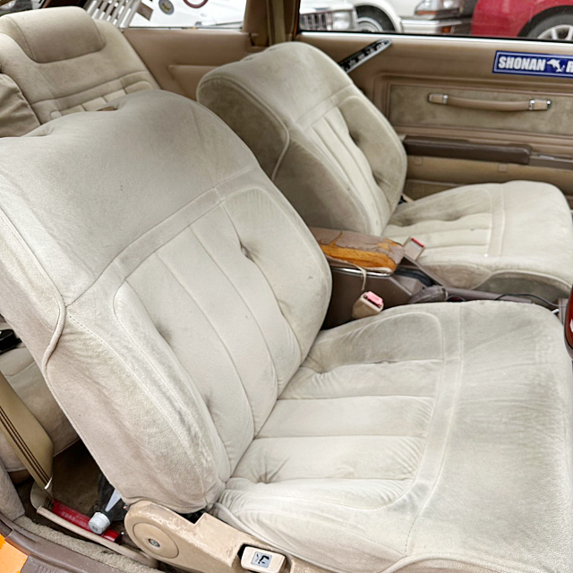 seats of KAIDO RACER 1st Gen TOYOTA SOARER.