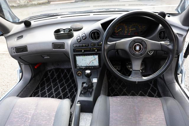 Interior of EXY10 TOYOTA SERA.