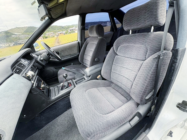 Interior seats of 1st Gen A31 NISSAN CEFIRO.