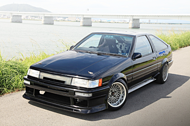 Front exterior of AE86 COROLLA LEVIN GTV.