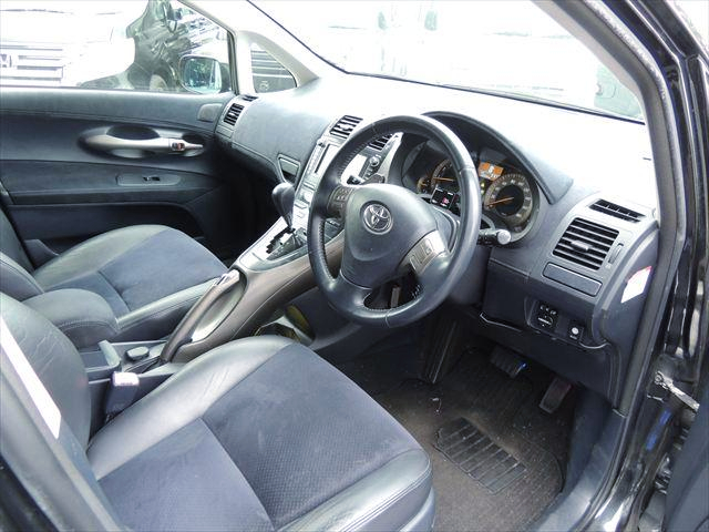 Interior of GRE156H TOYOTA BLADE MASTER G.