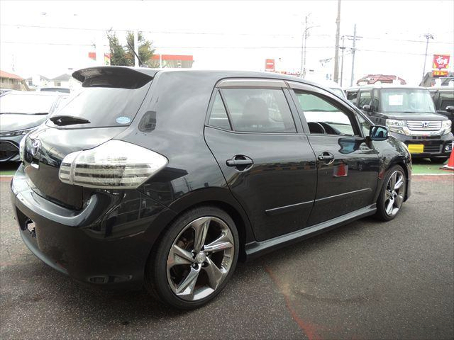 Rear exterior of GRE156H TOYOTA BLADE MASTER G.