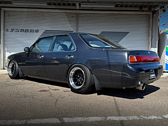 Rear exterior of C34 NISSAN LAUREL.