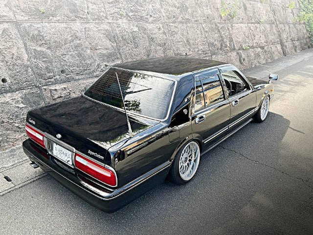 Rear exterior of Y31 CEDRIC SEDAN SUPER CUSTOM.