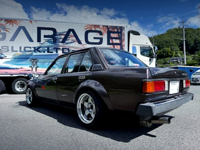 Rear exterior of 4th Gen TOYOTA COROLLA 4-DOOR.