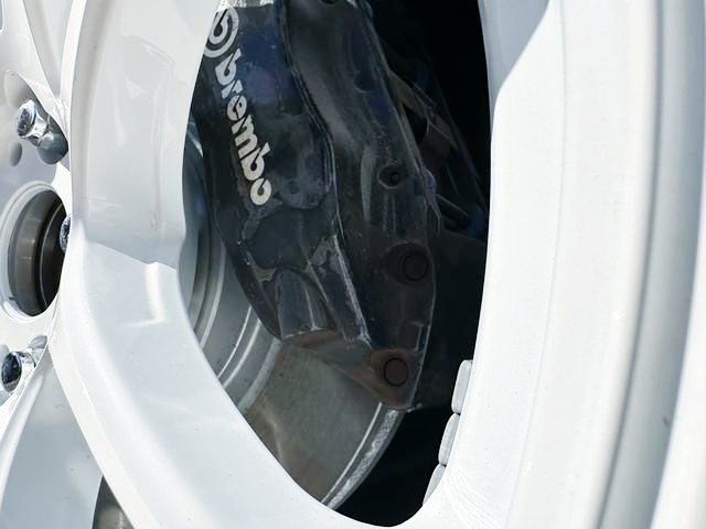 Brembo Caliper Upgraded ECR33 SKYLINE 2-DooR>