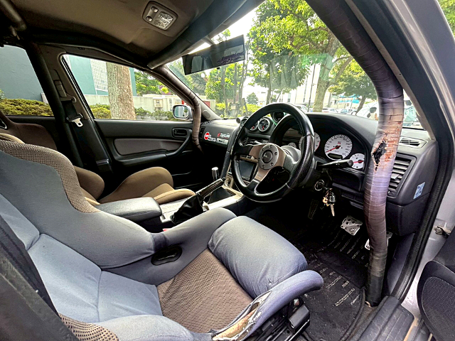 Interior of ER34 SKYLINE 4-DOOR 25GT TURBO.