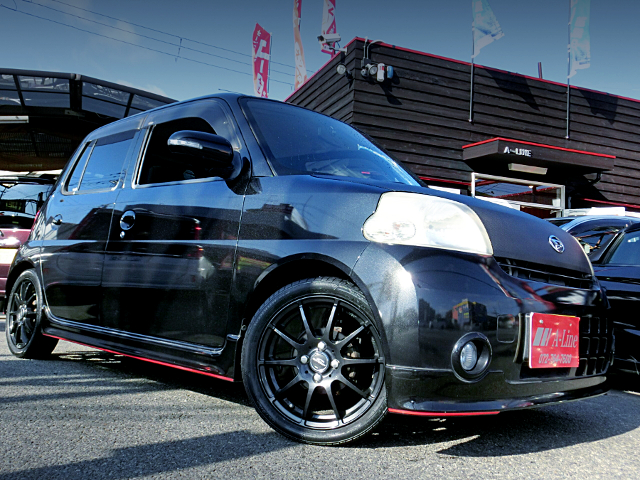 Front exterior of DAIHATSU ESSE CUSTOM.