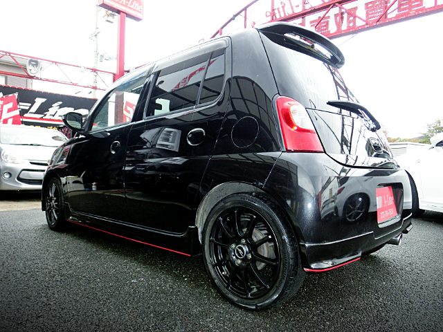 Rear exterior of DAIHATSU ESSE CUSTOM.