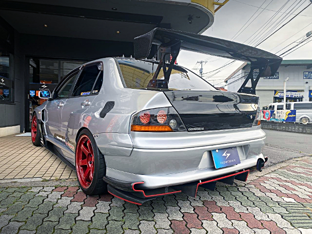 Rear exterior of VARIS SOLID JOKER WIDEBODY LANCER EVOLUTION 8 GSR.