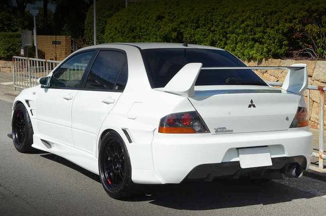 Rear exterior of LANCER EVOLUTION 9 GSR.